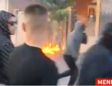 Ταραχές στο Μενίδι από κουκουλοφόρους: Πέταξαν βόμβες μολότοφ (φωτό, βίντεο)